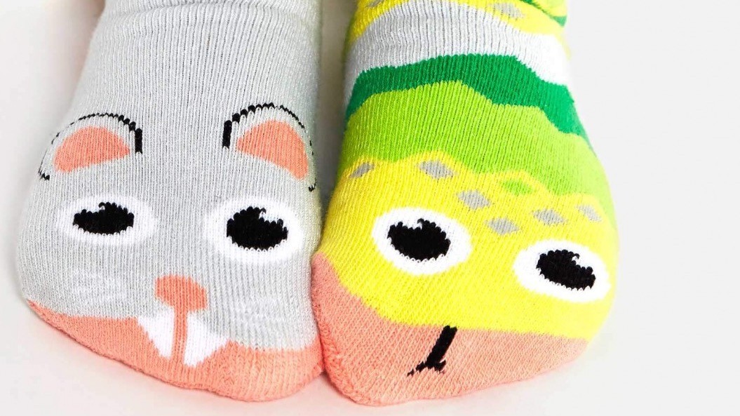 Friends and Foes, Friends and Toes
