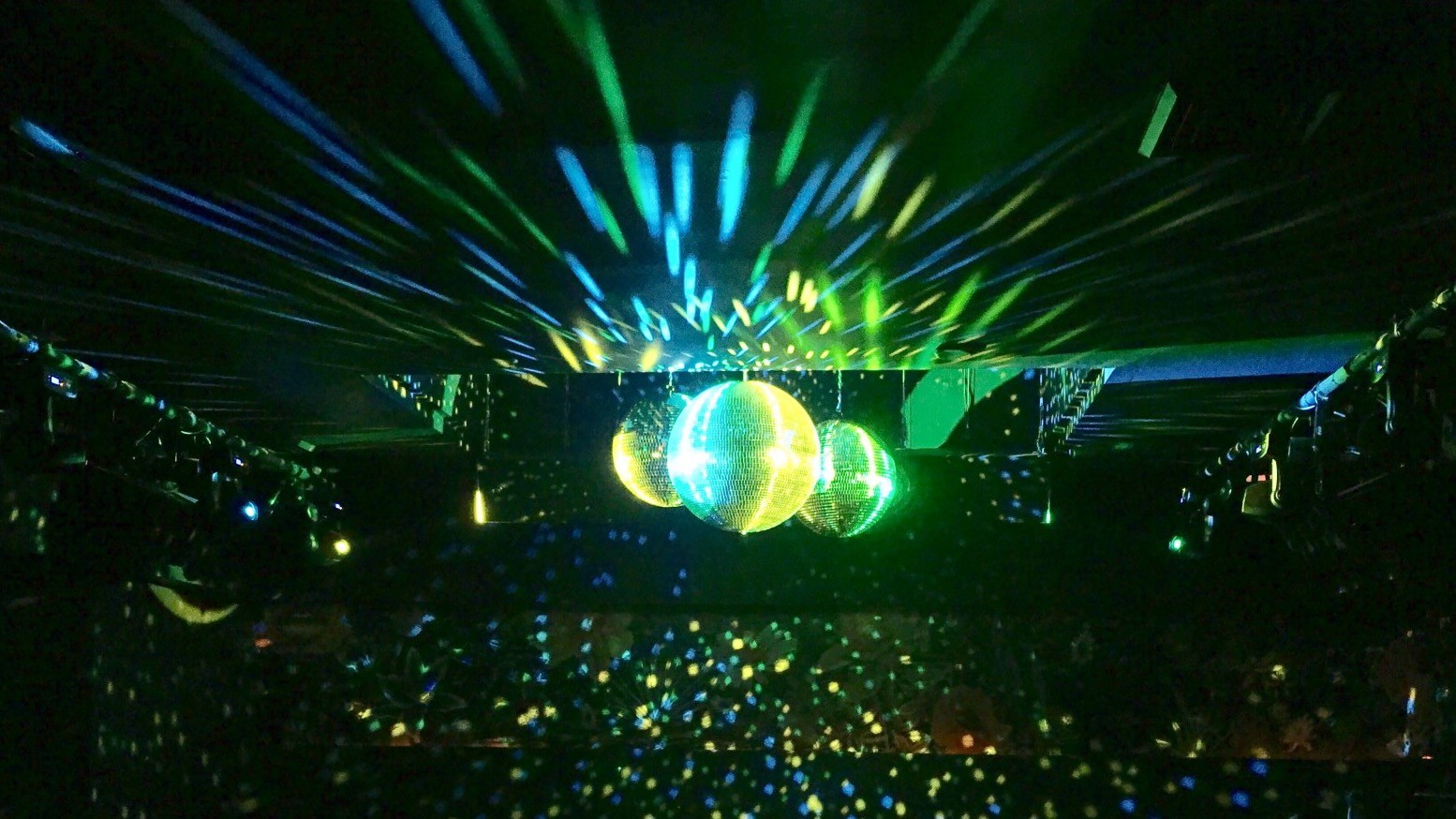 New York Nightlife:                                     Retroclubnyc