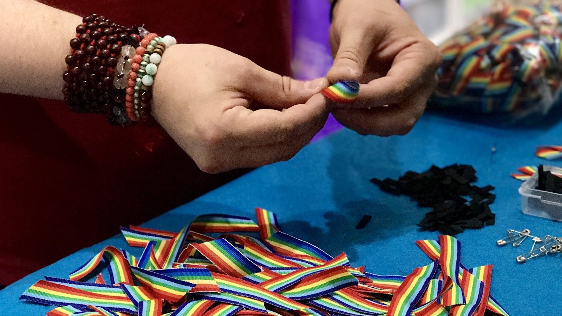The Orlando Ribbon Project Bringing Together the World to Mark One Year Since Pulse Tragedy